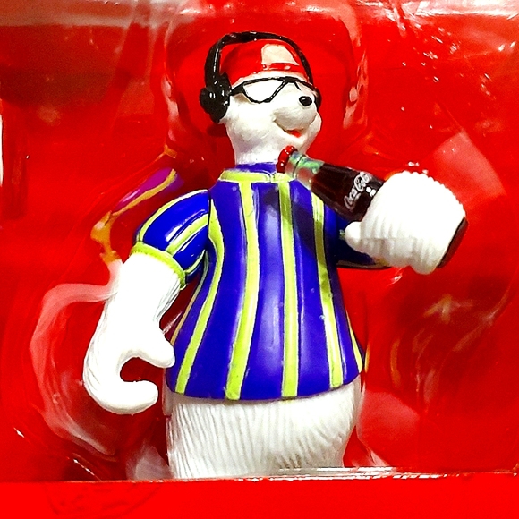 Coca-Cola Wind Up Polar Crew BOOM Box Bear Watch Him Dance Arms Head Movements - Picture 2 of 8